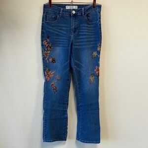 NEW MAX Sz 29 Floral Embroidered Jeans
